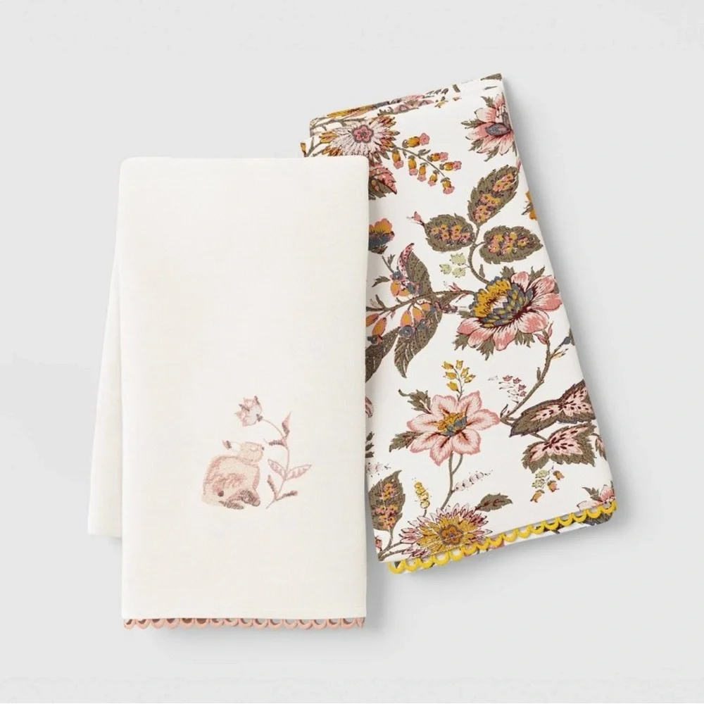 🐰2pc Floral Embroidered 100% Cotton Kitchen Towels NWT Threshold - Picture 1 of 6